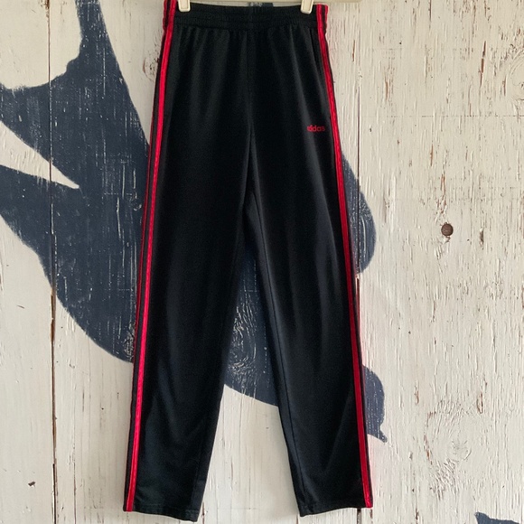 ADIDAS YOUTH CLASSIC TRACK PANT BLK & RED SZ 14/16 - Picture 1 of 9